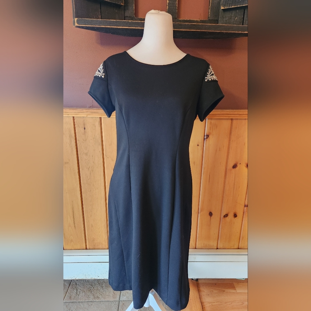 Alfani Black Midi Dress Short Sleeve Crew Neck Embellished Size 4